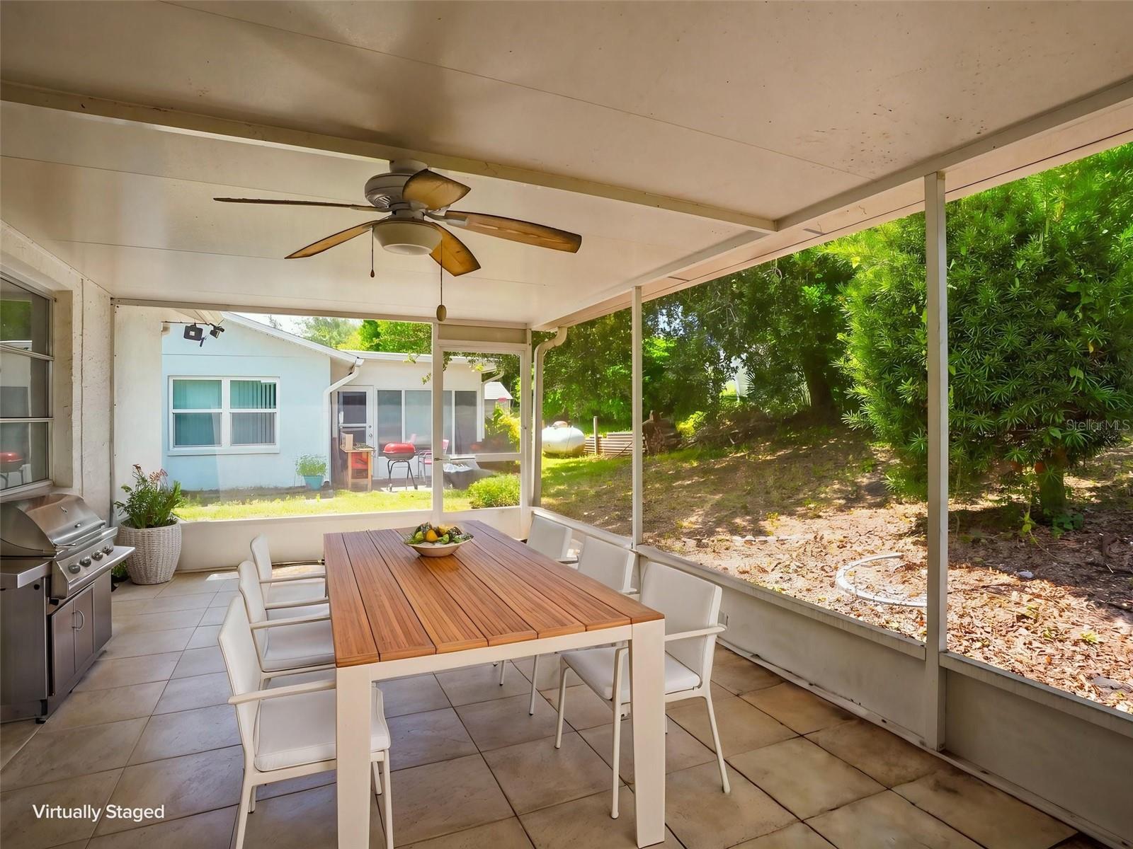 11121 ROLLINGWOOD DR — photo 25
