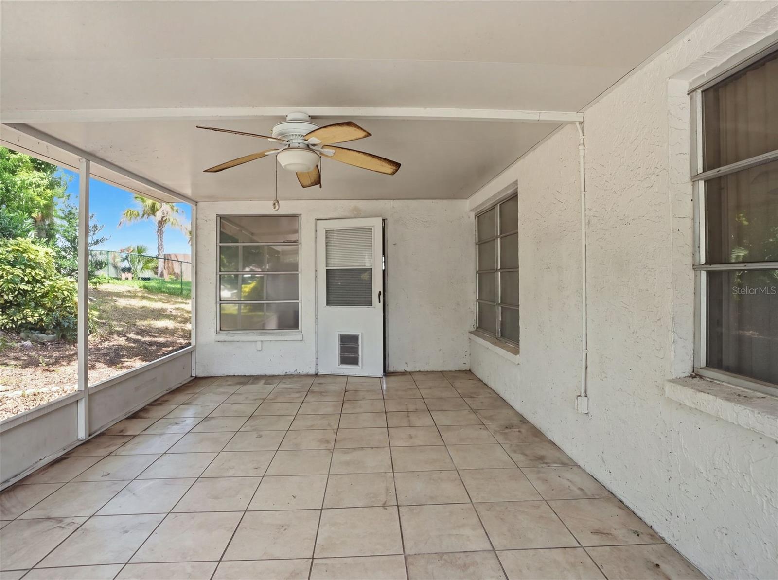 11121 ROLLINGWOOD DR — photo 8