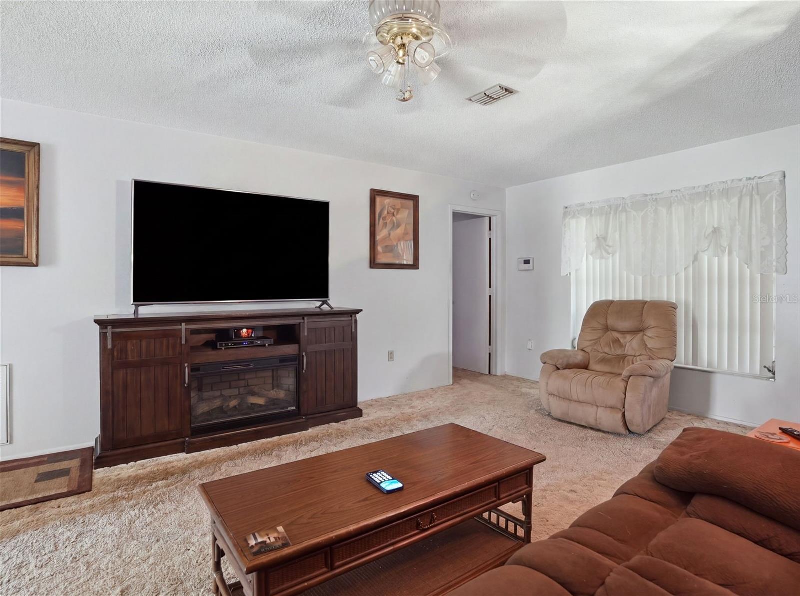 11121 ROLLINGWOOD DR — photo 4