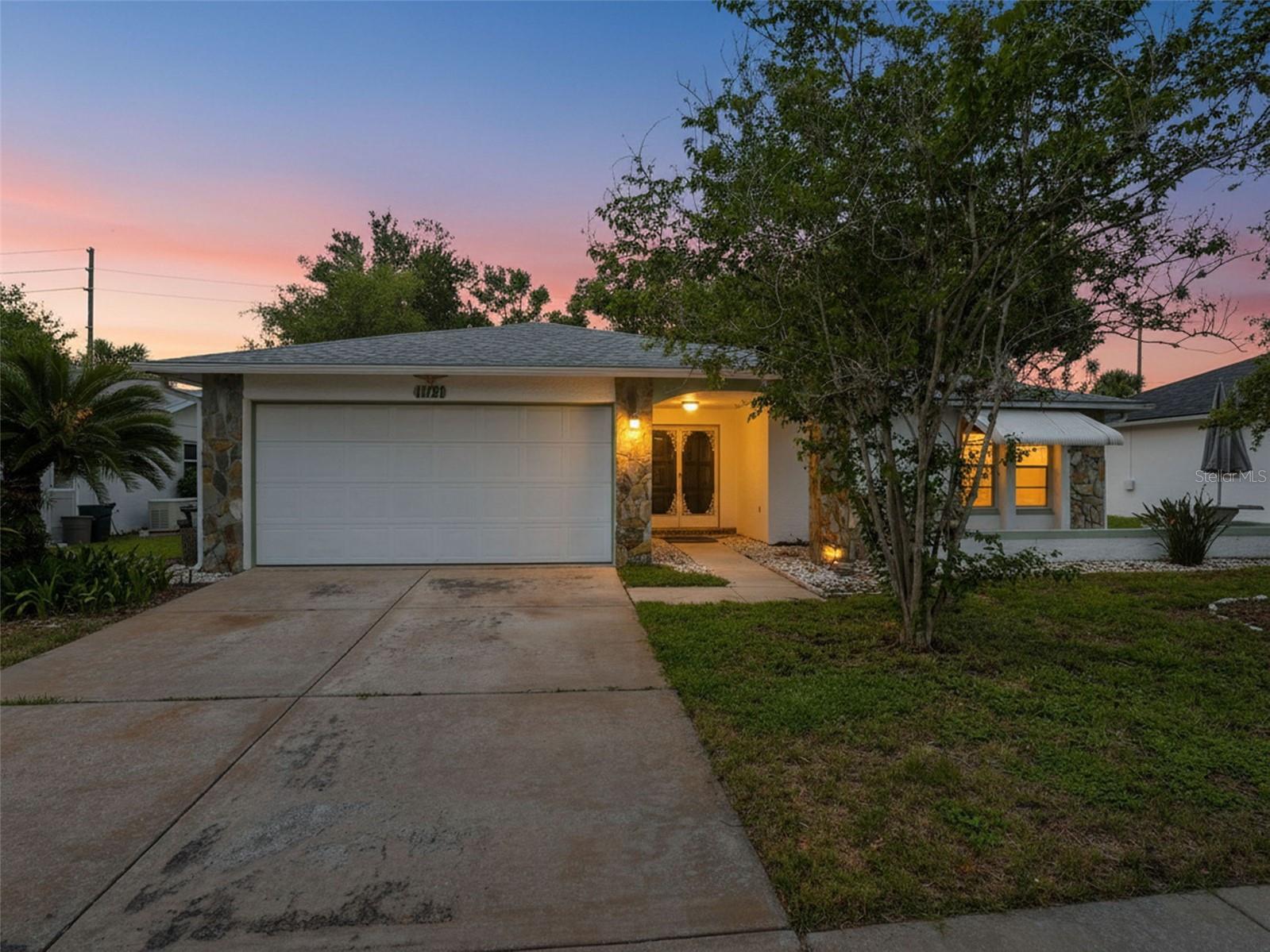 11121 ROLLINGWOOD DR — photo 26