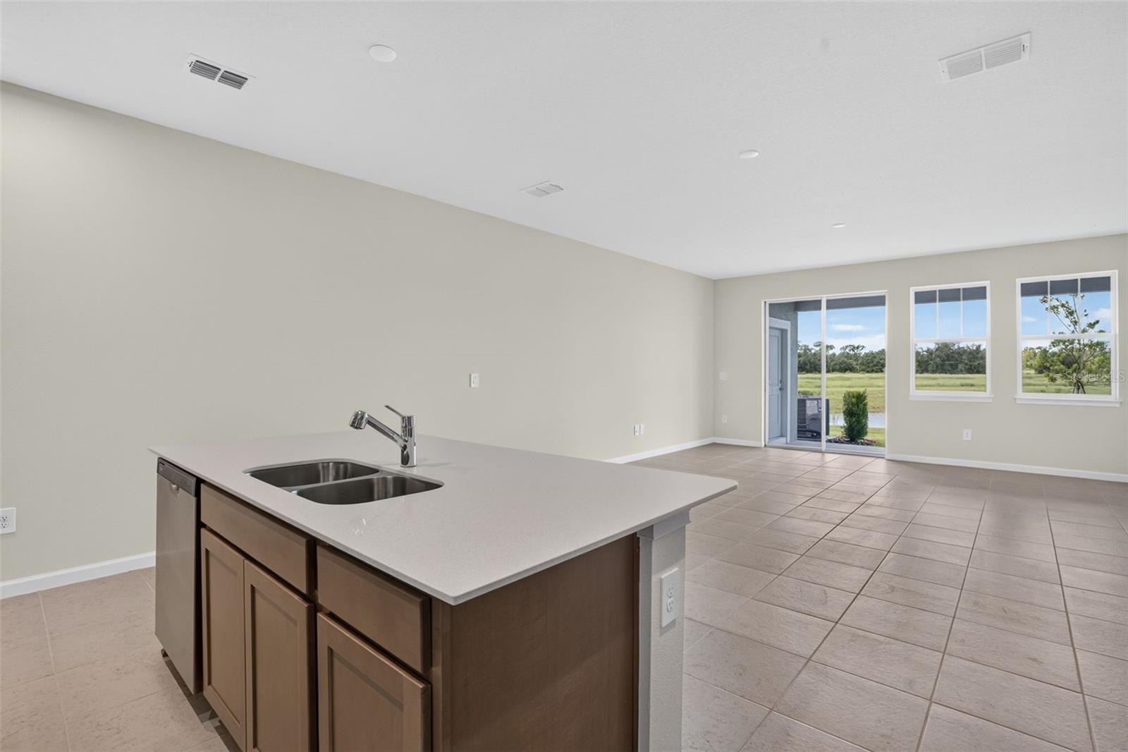 9147 AURELIA AVE — photo 7
