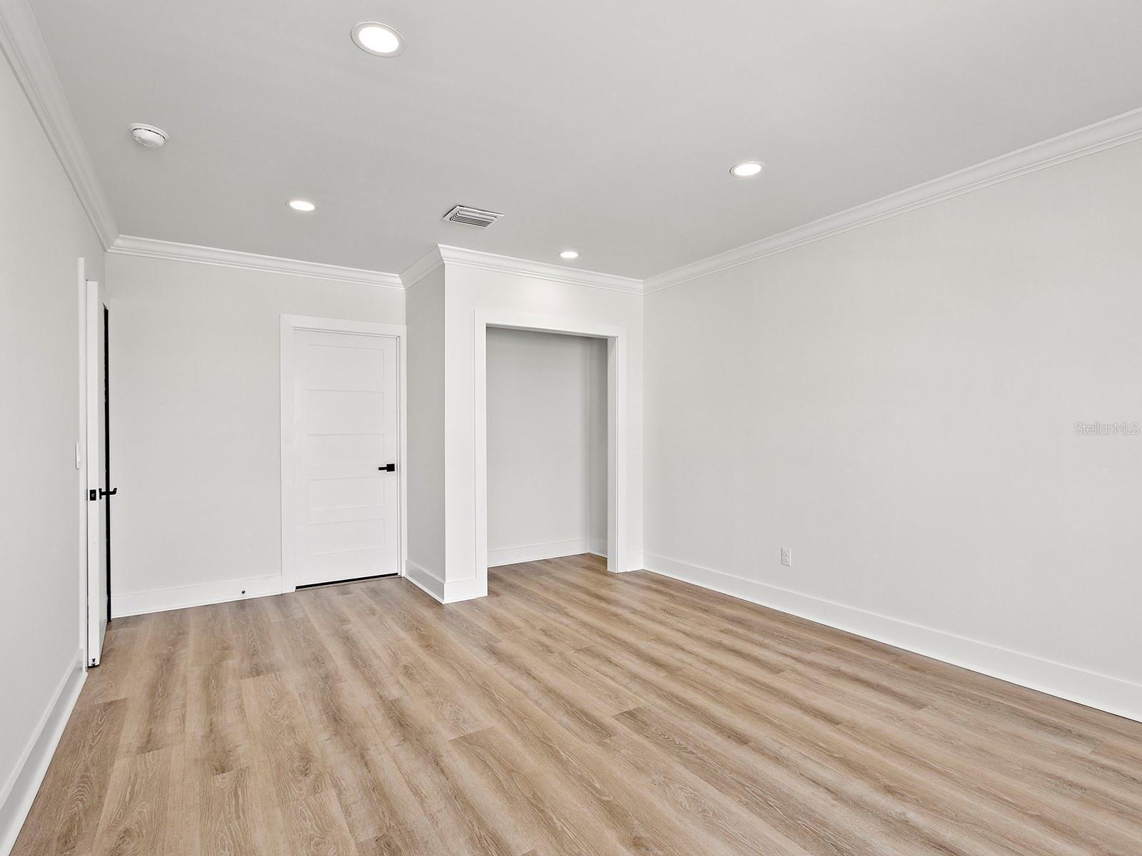 5211 TANNIN LN — photo 41