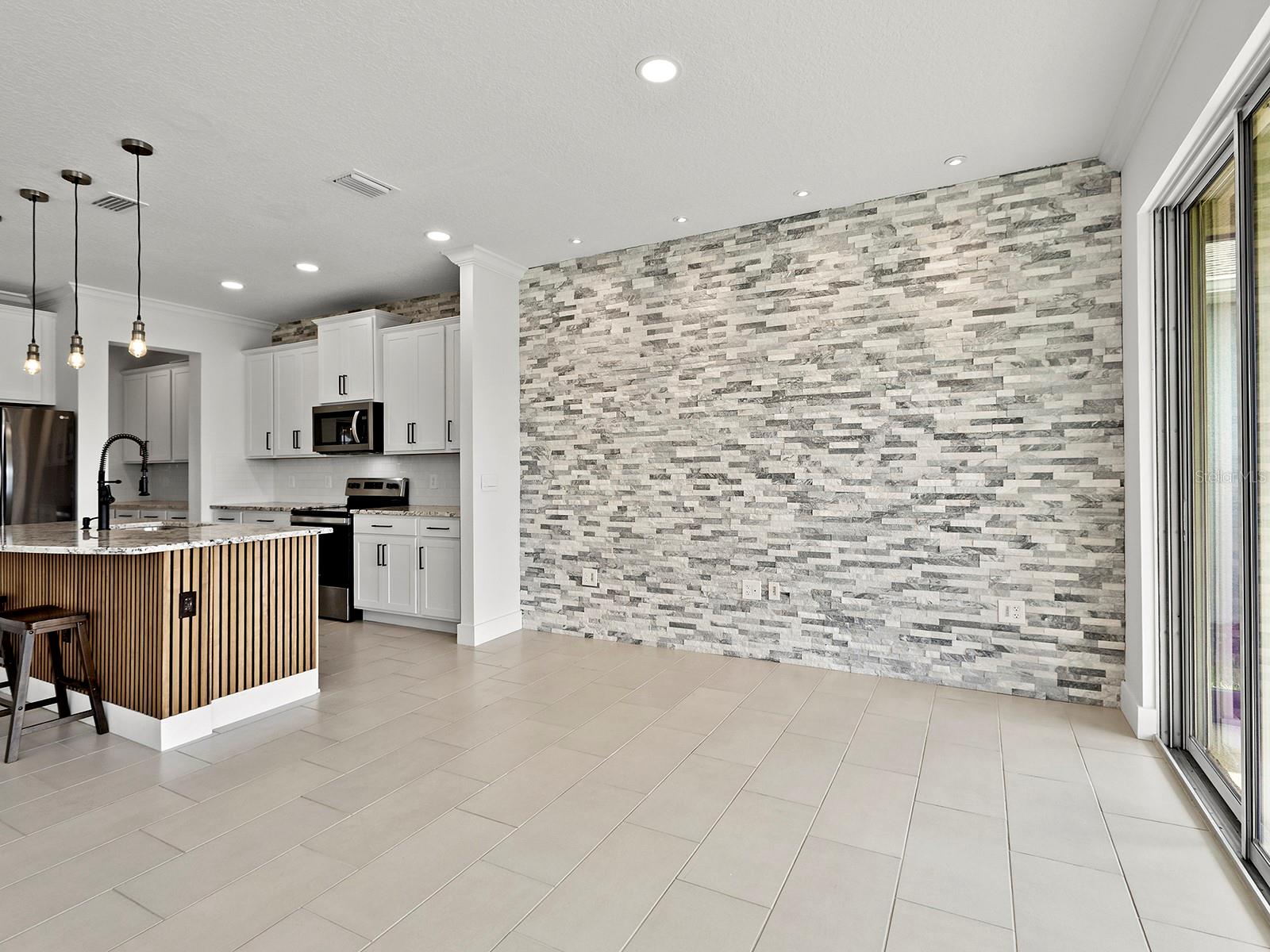 5211 TANNIN LN — photo 22