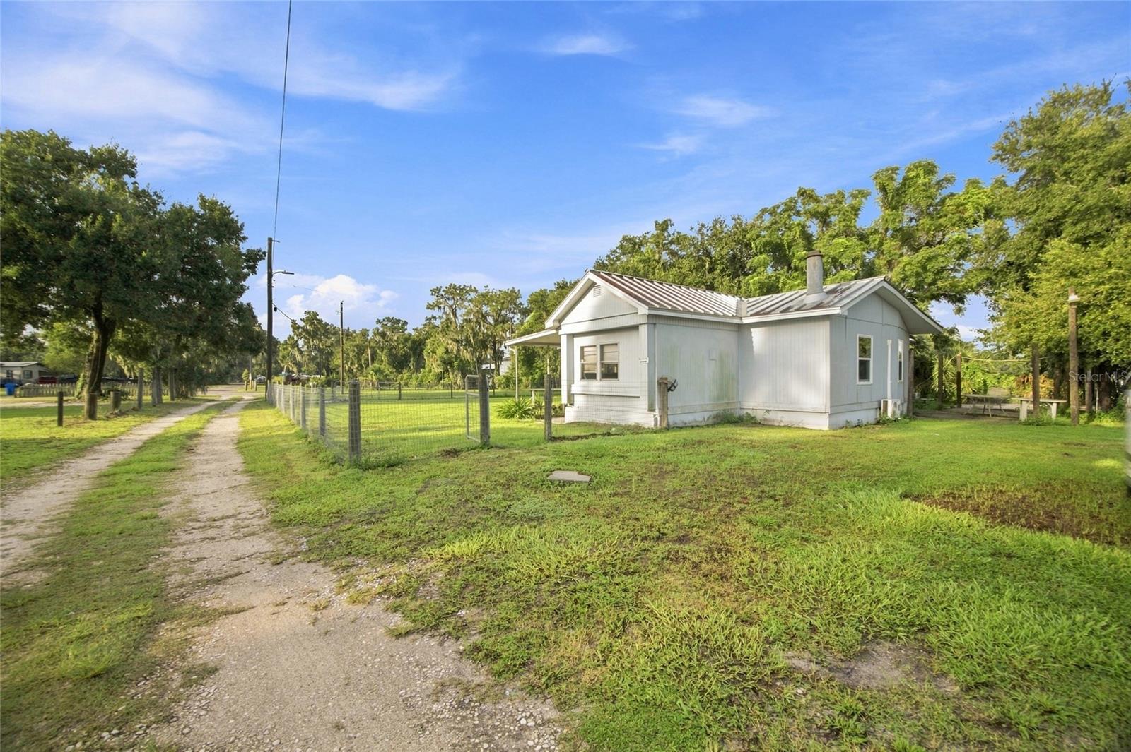 3102 PORTER RD — photo 32