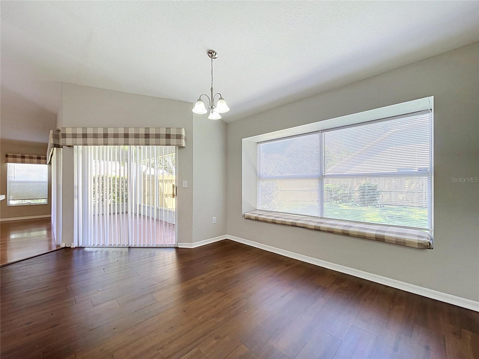 4012 THACKERY WAY — photo 29