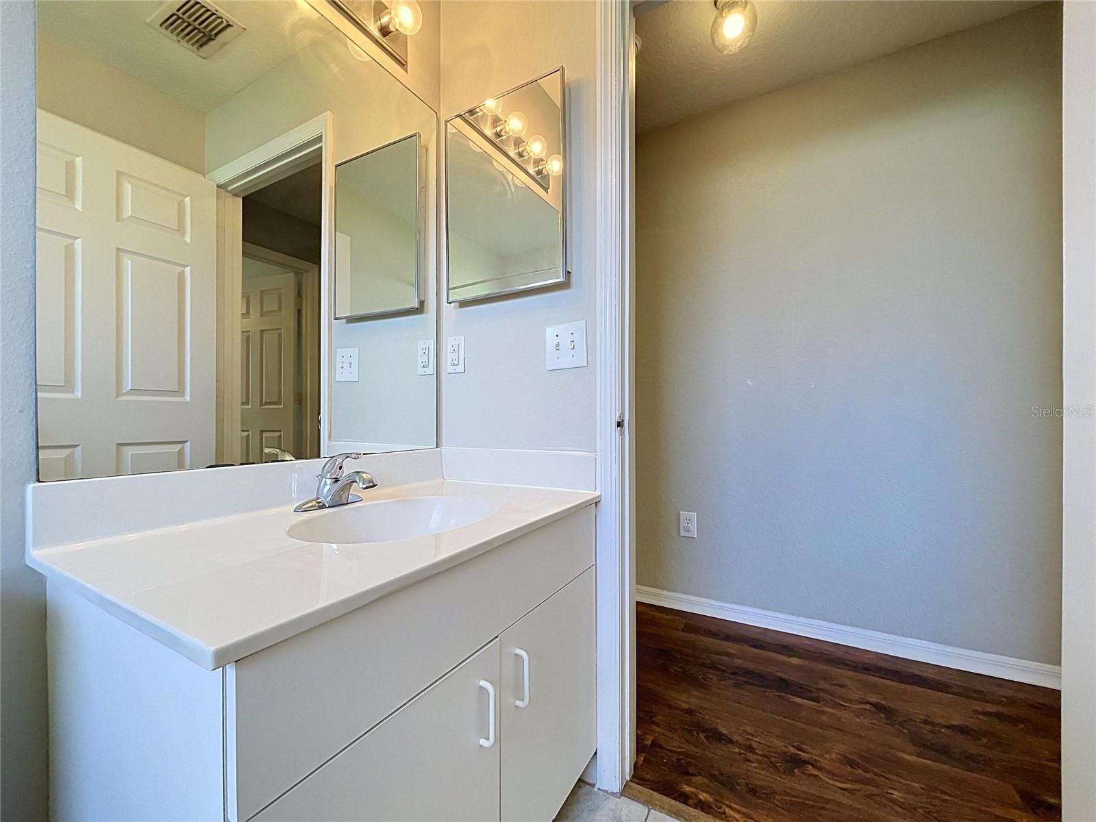 4012 THACKERY WAY — photo 47
