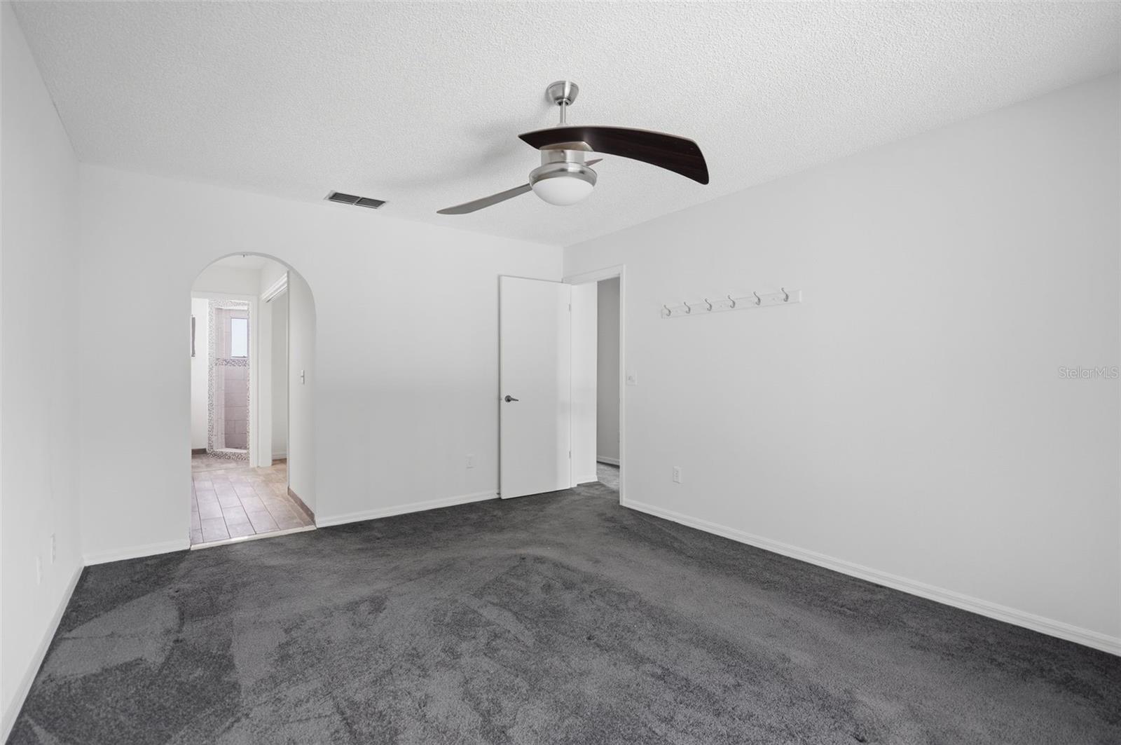 5824 IDLE FOREST PL — photo 23