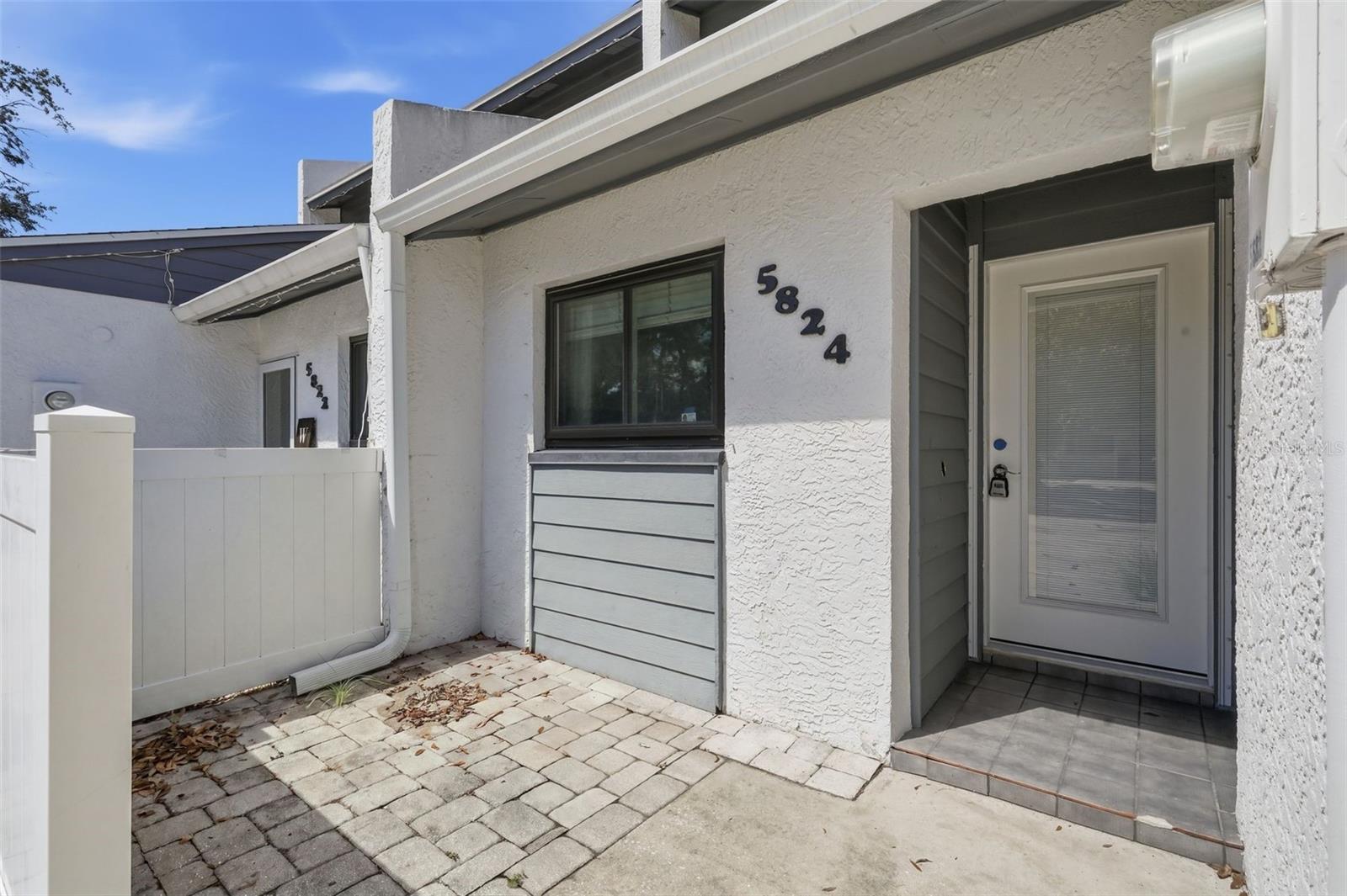 5824 IDLE FOREST PL — photo 2