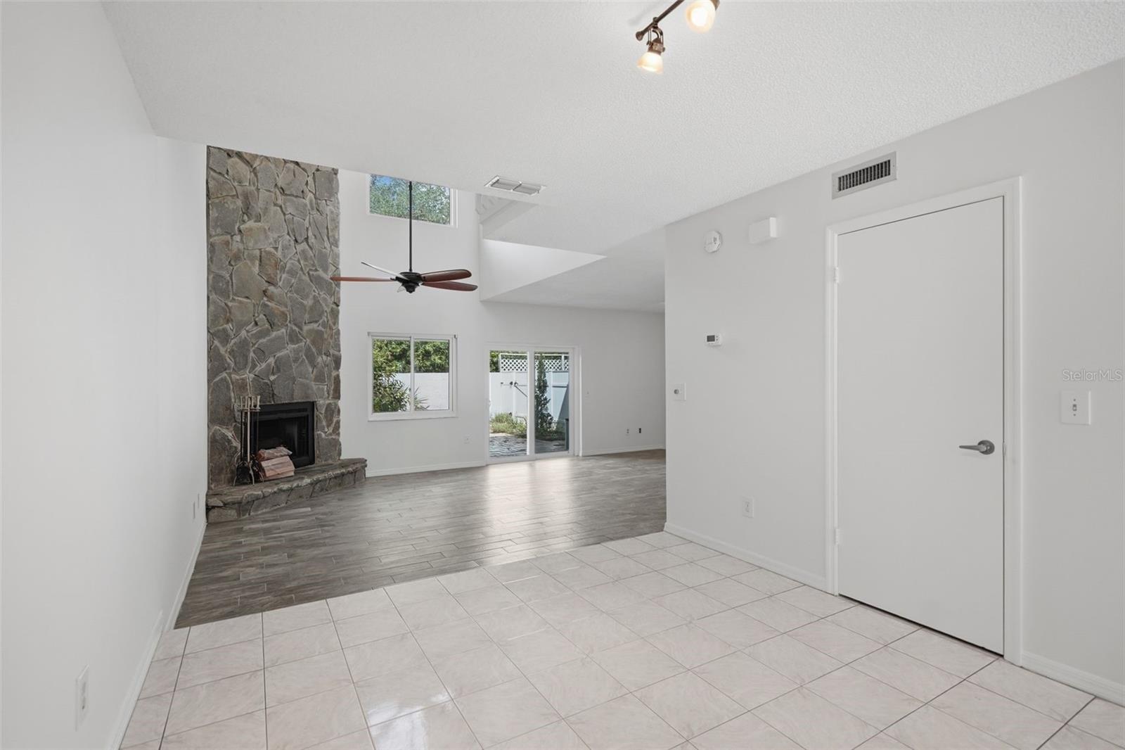 5824 IDLE FOREST PL — photo 11