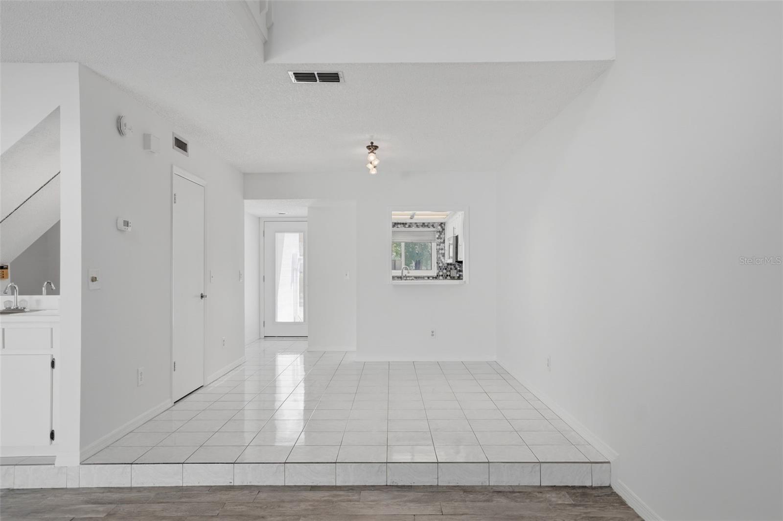5824 IDLE FOREST PL — photo 12