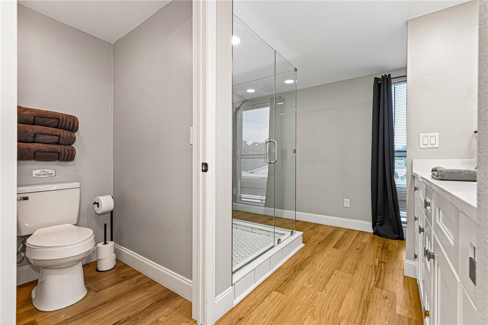 7501 RUSTIC DR — photo 35