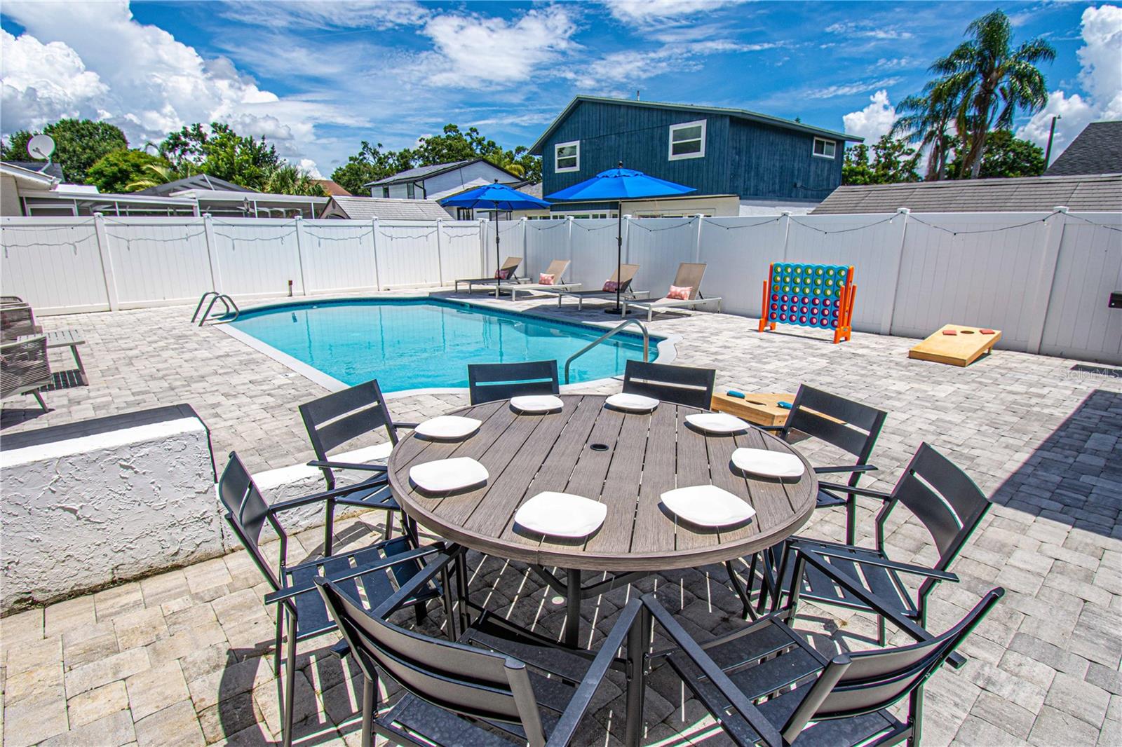 7501 RUSTIC DR — photo 41
