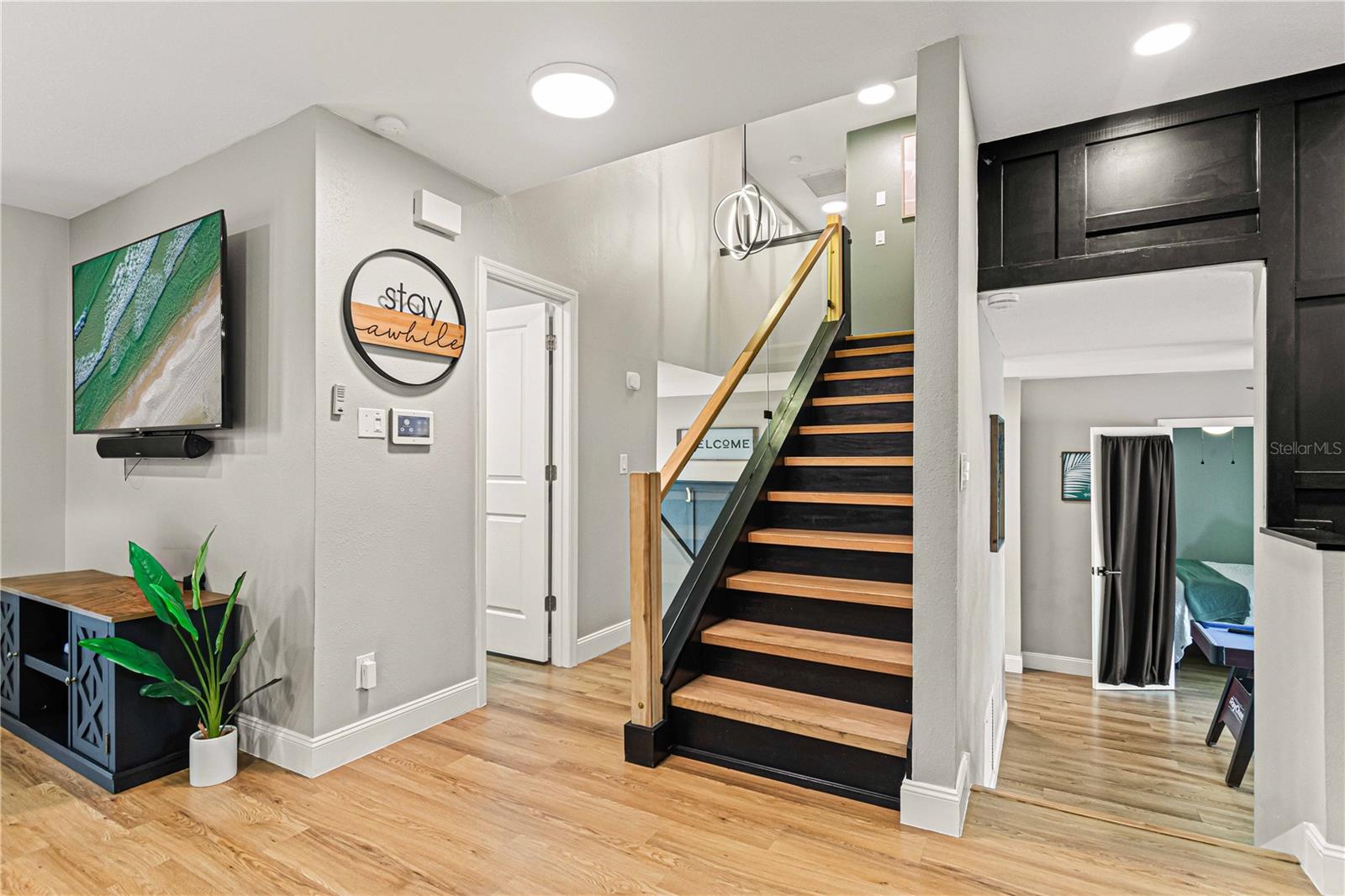7501 RUSTIC DR — photo 17