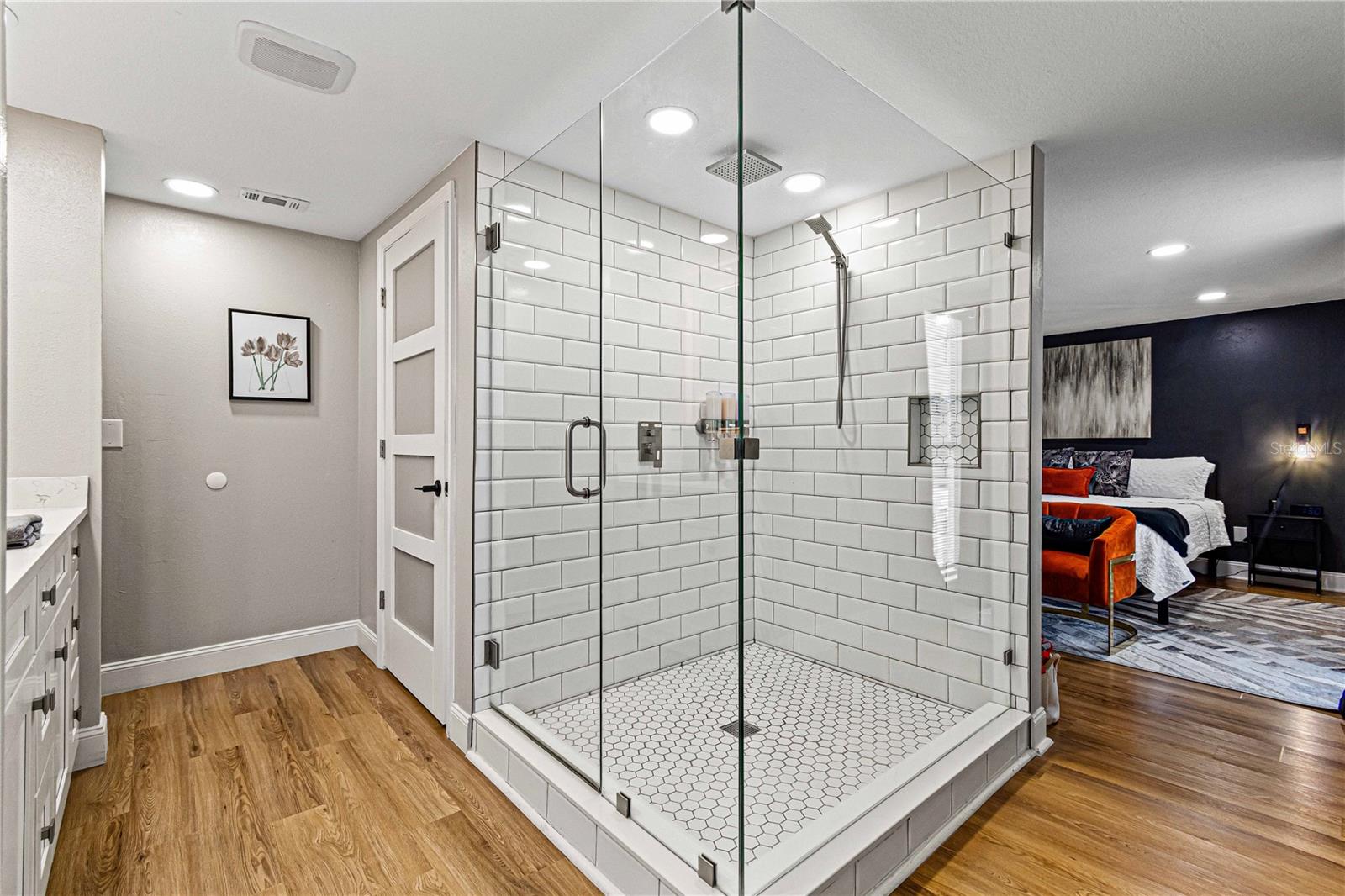 7501 RUSTIC DR — photo 34