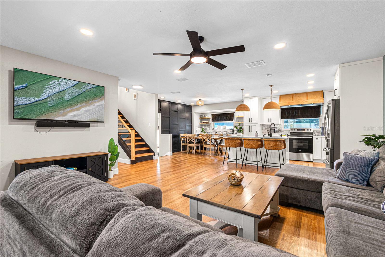 7501 RUSTIC DR — photo 7