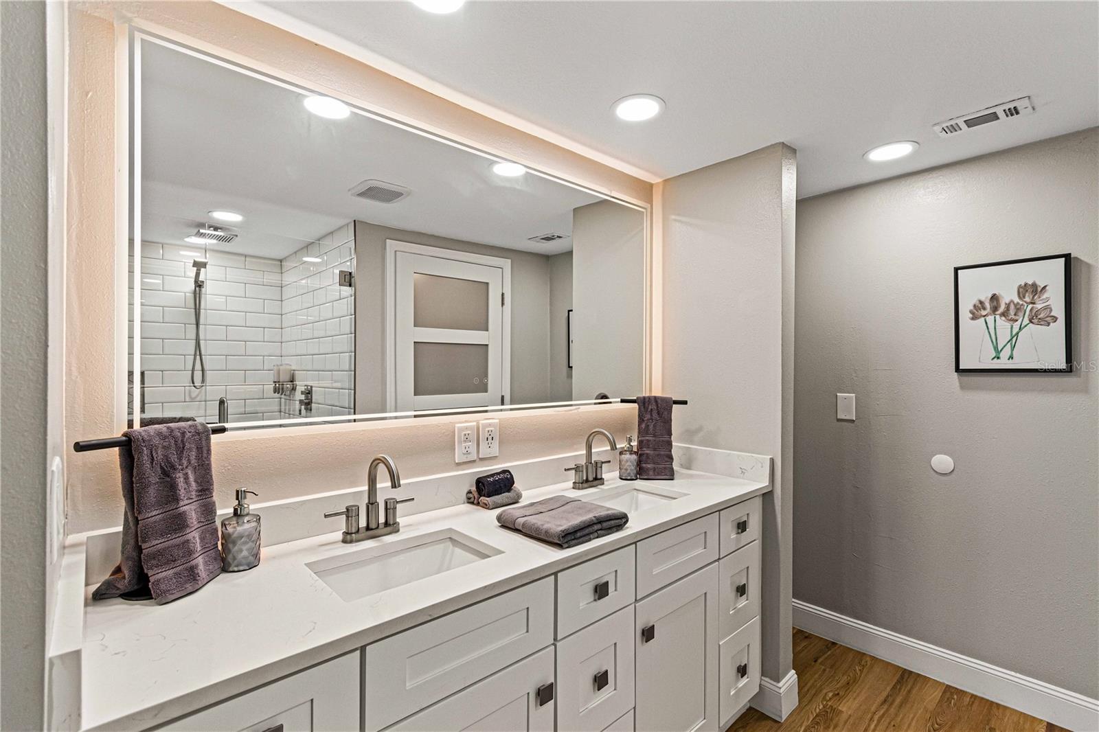 7501 RUSTIC DR — photo 33