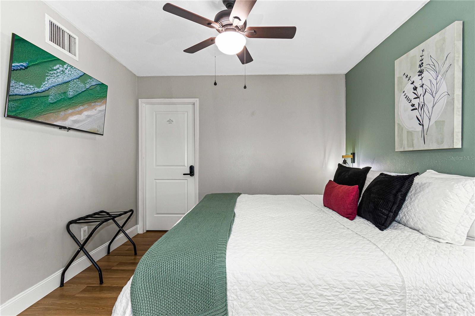 7501 RUSTIC DR — photo 27