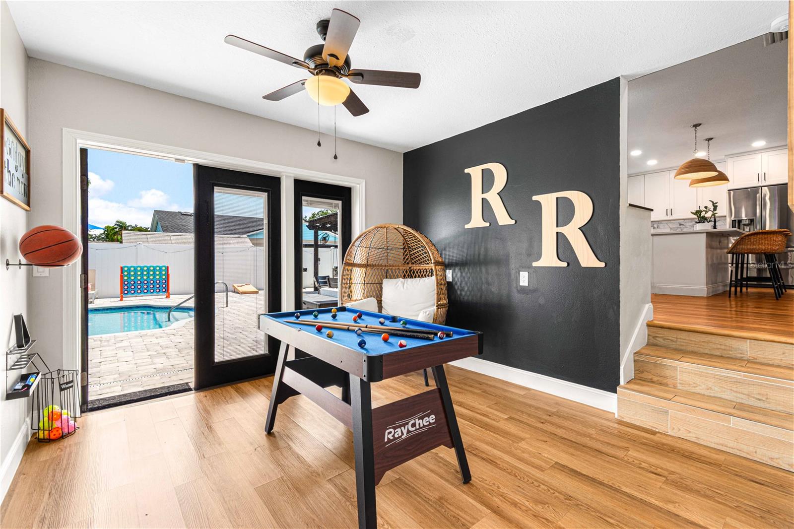 7501 RUSTIC DR — photo 12