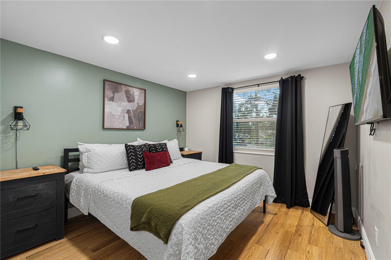 7501 RUSTIC DR — photo 25