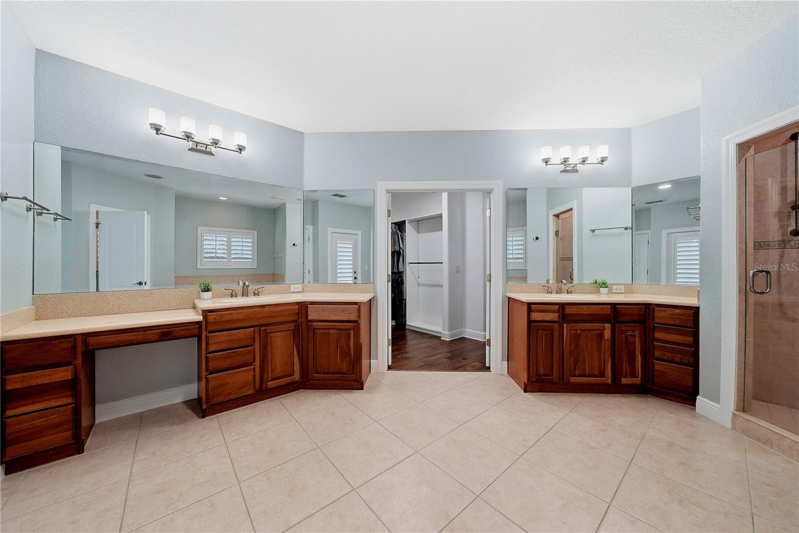 9244 RHEA DR — photo 33
