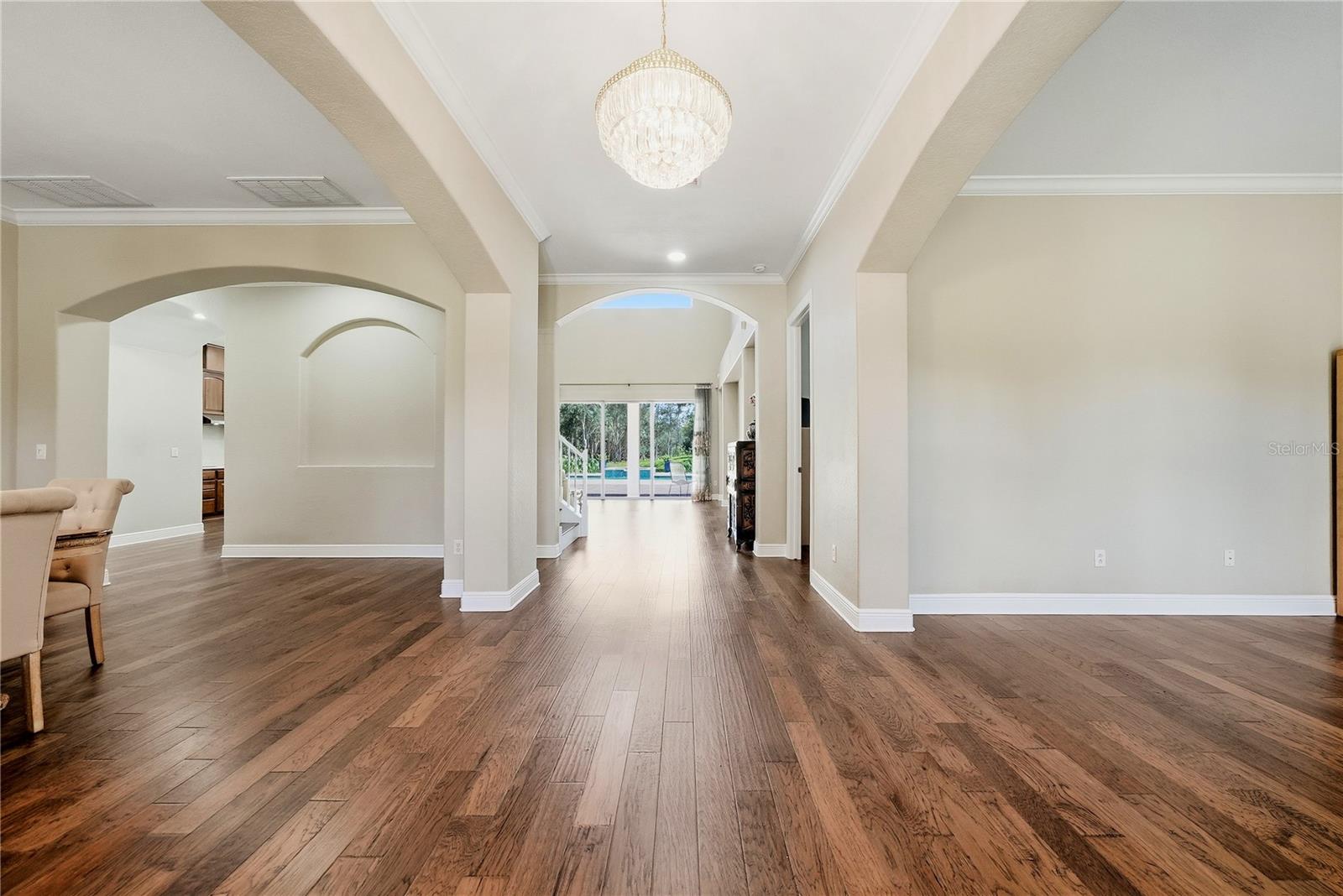 9244 RHEA DR — photo 5