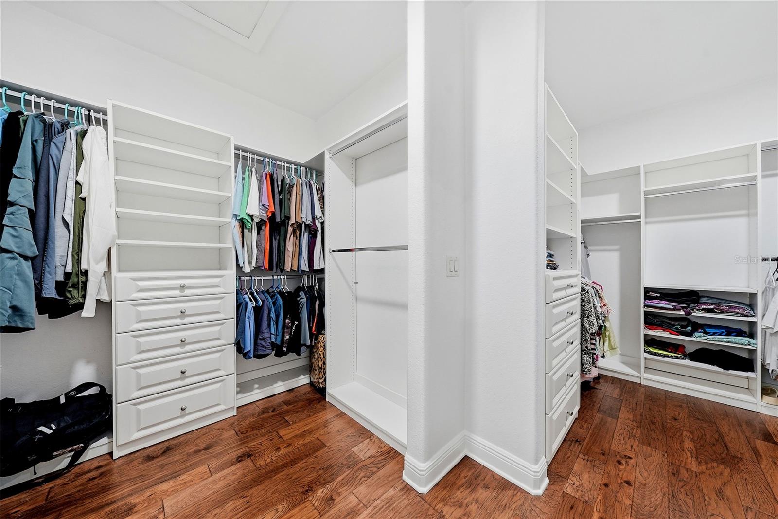 9244 RHEA DR — photo 38