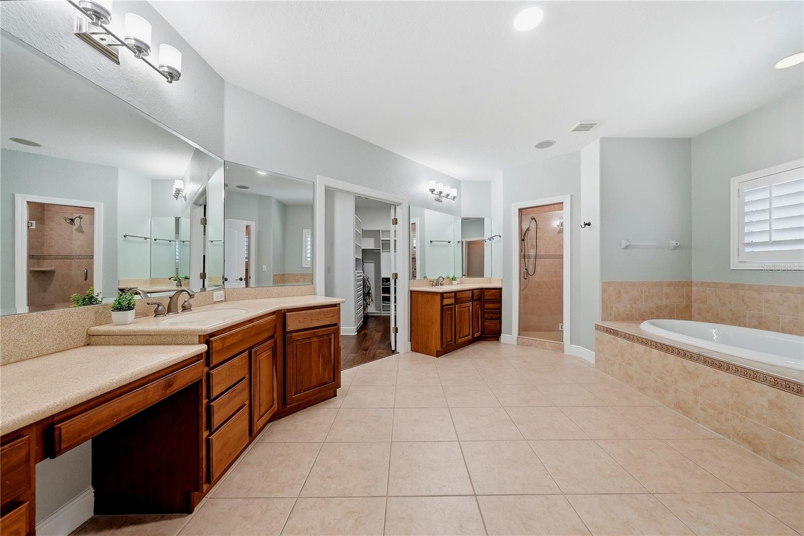 9244 RHEA DR — photo 32
