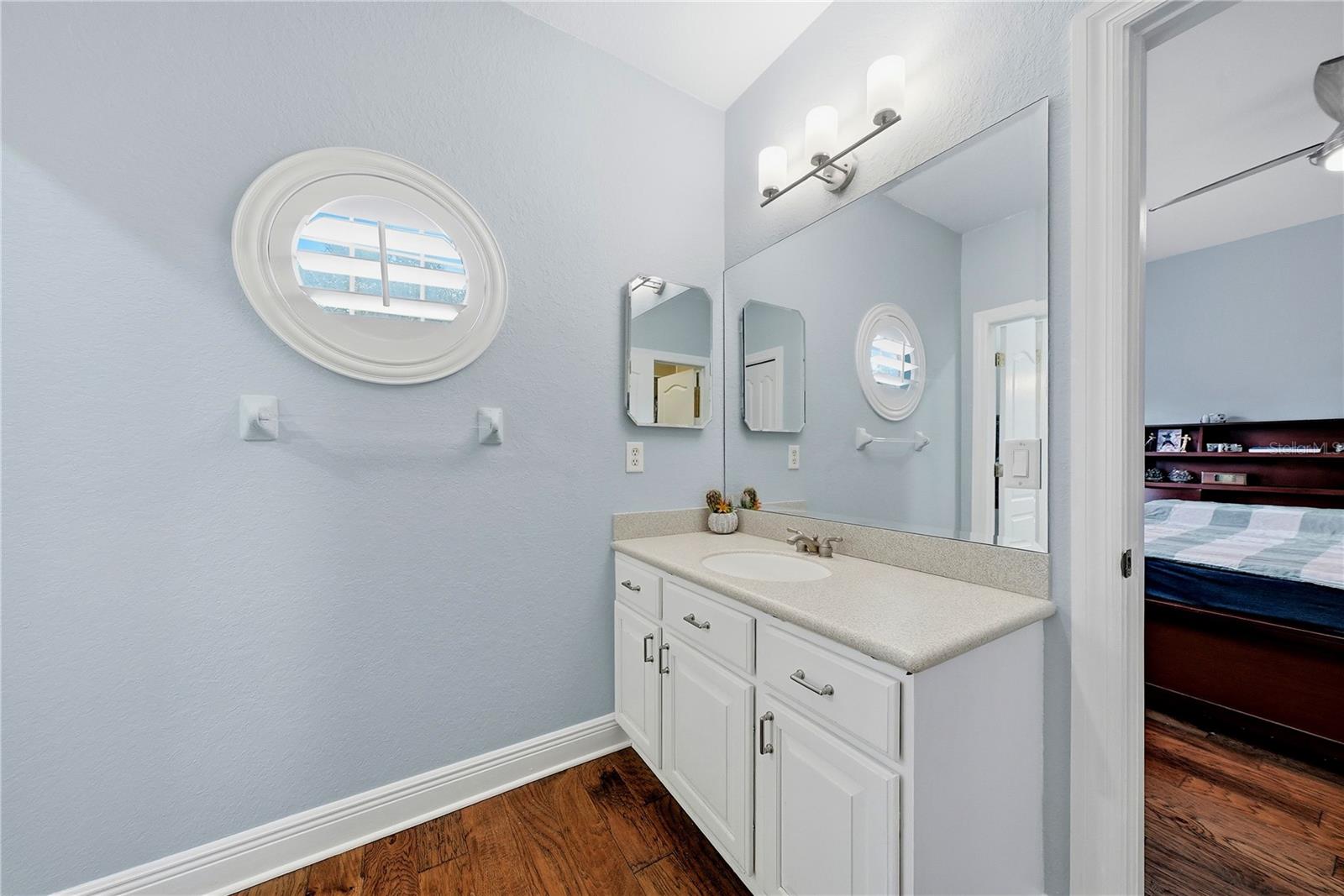 9244 RHEA DR — photo 41