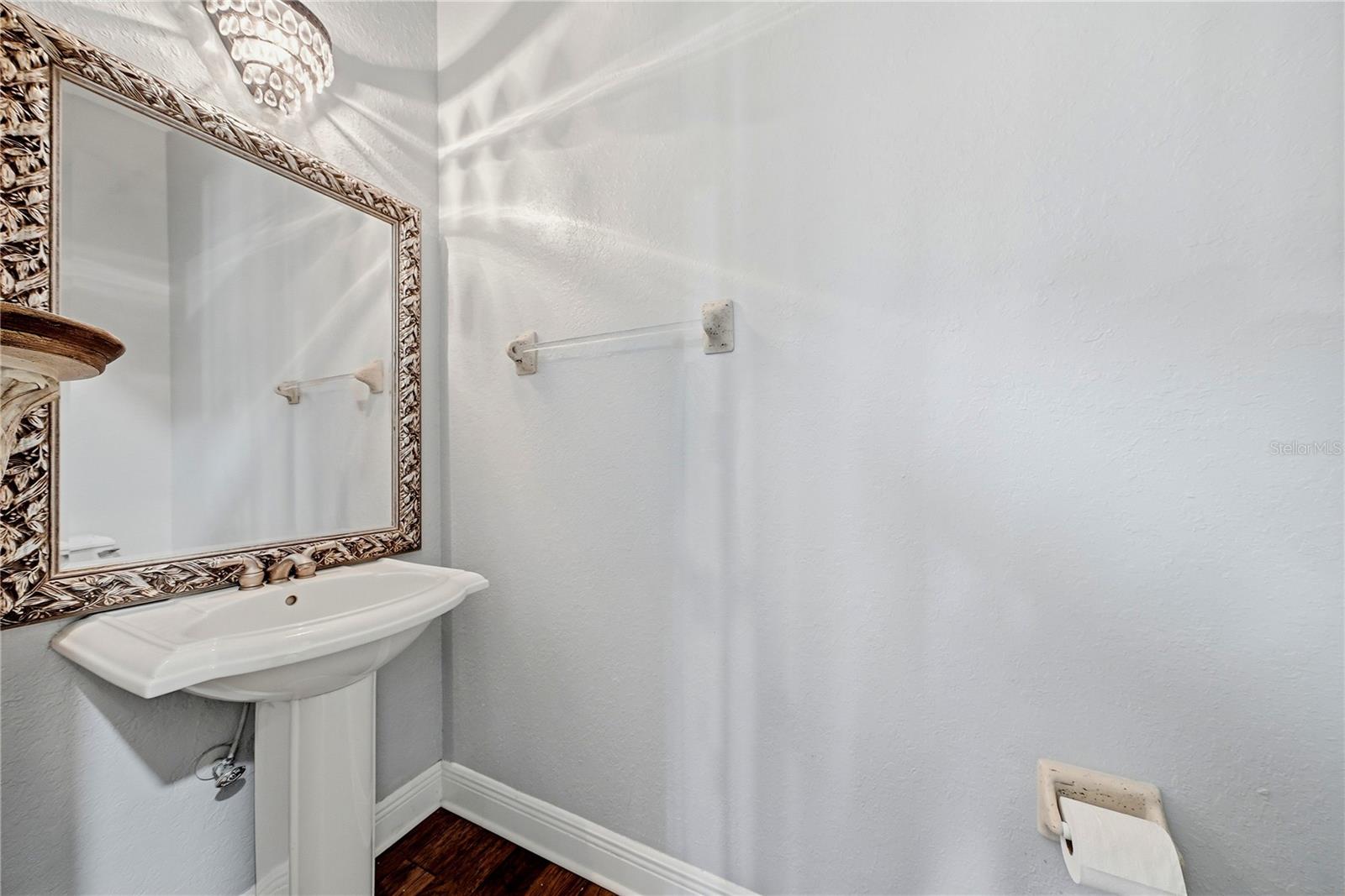 9244 RHEA DR — photo 21