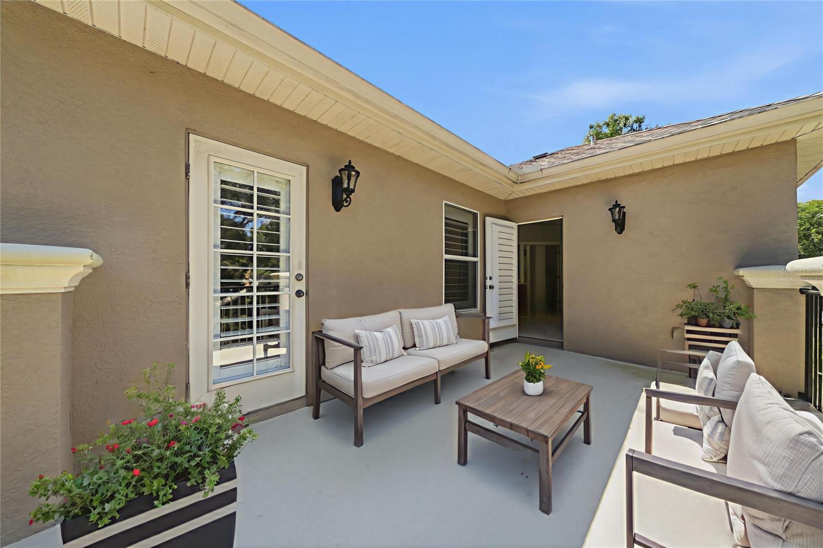 9244 RHEA DR — photo 29