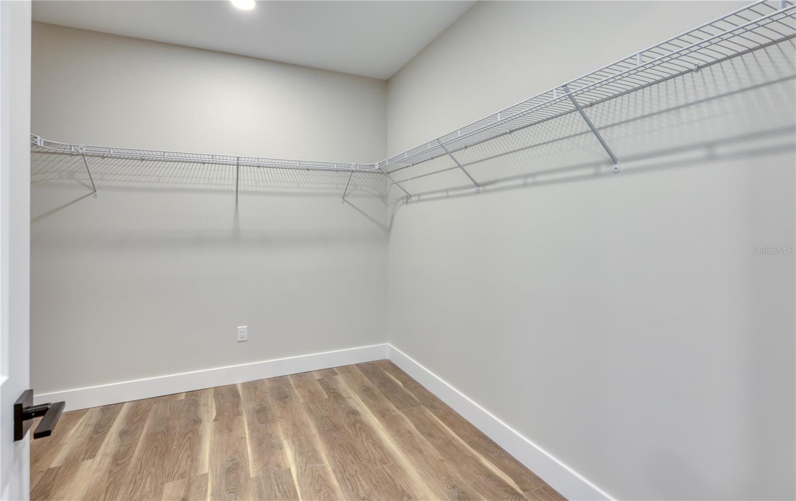 785 LIME ST — photo 21