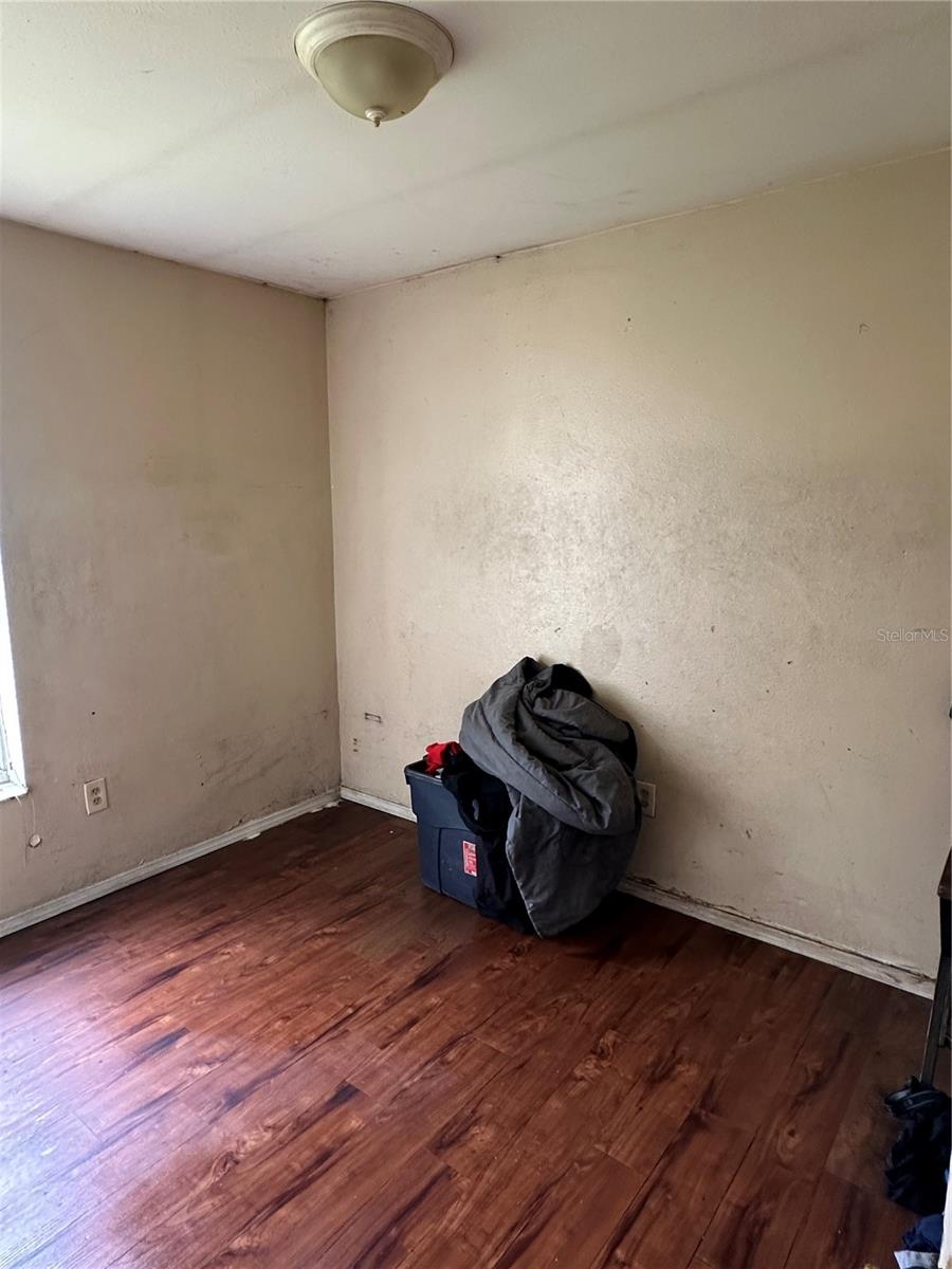 2305 E 28TH AVE — photo 15
