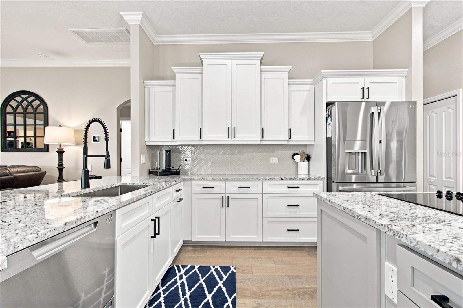 23610 GRACEWOOD CIR — photo 17
