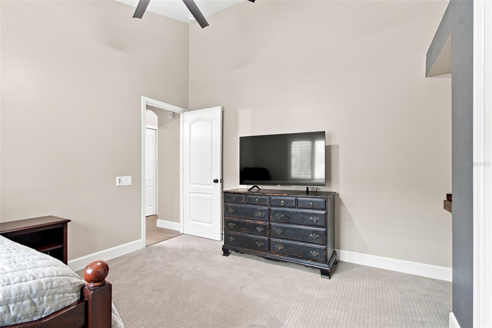 23610 GRACEWOOD CIR — photo 52