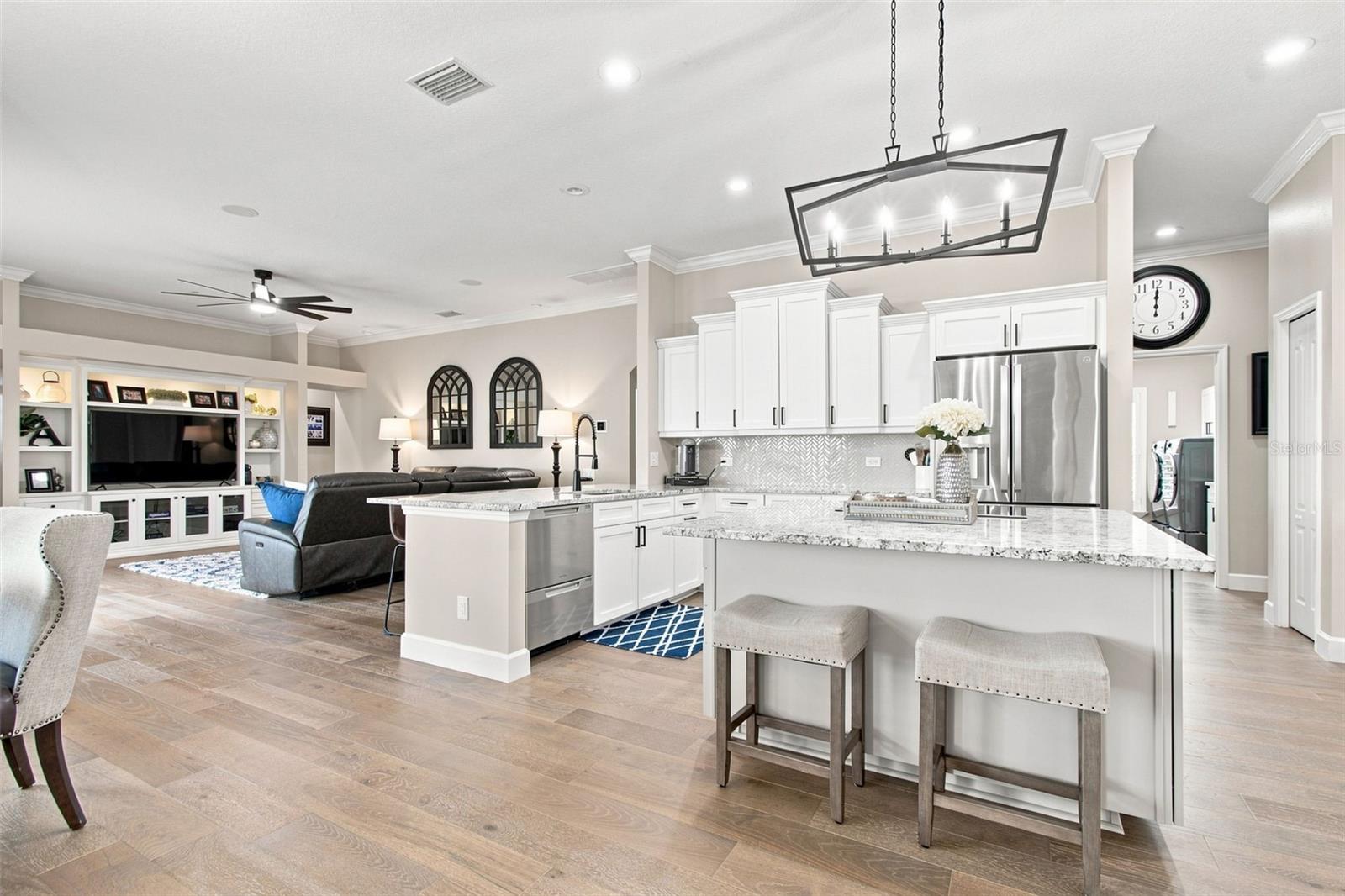 23610 GRACEWOOD CIR — photo 16