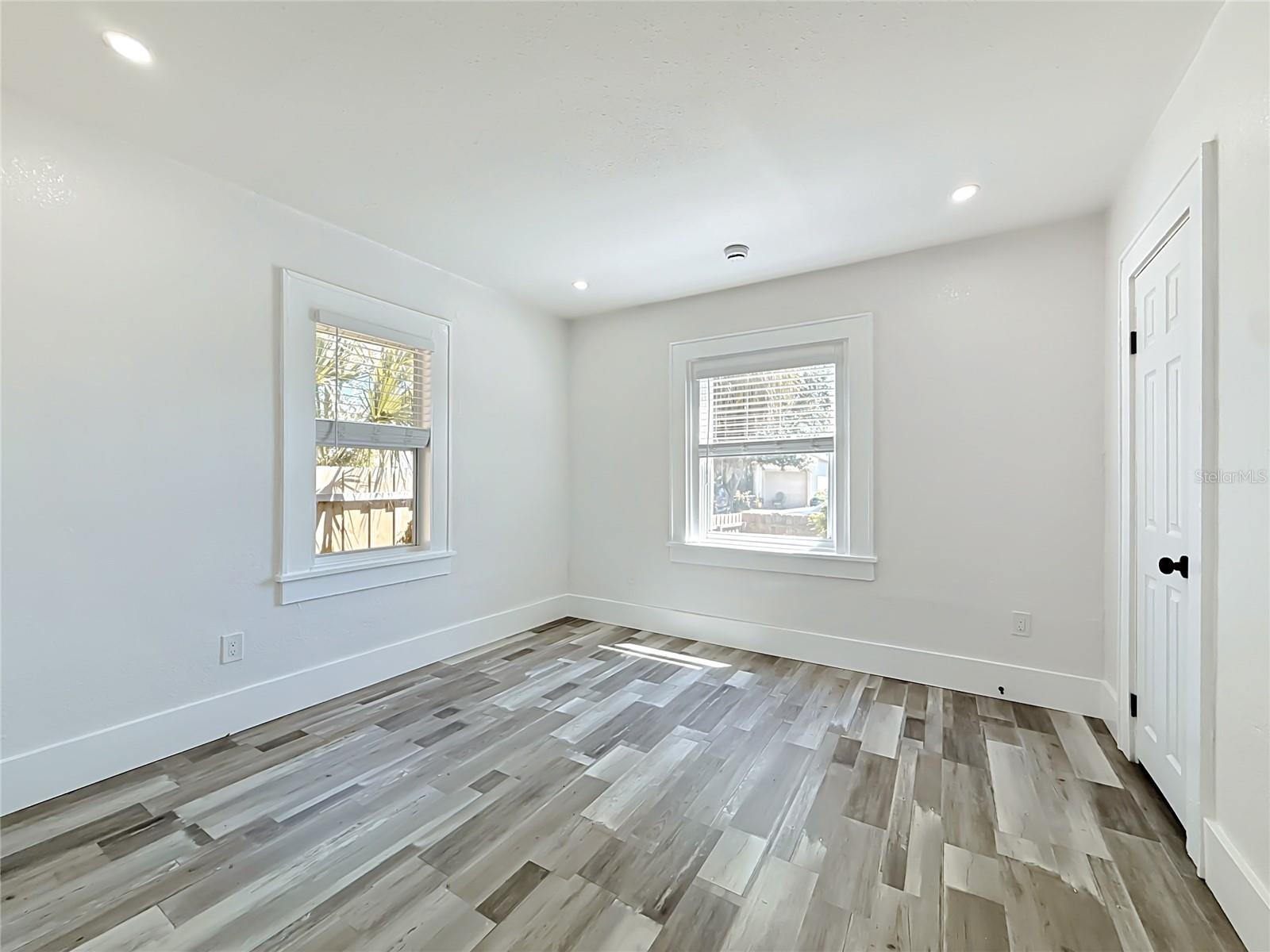 1435 PRESCOTT ST S — photo 14