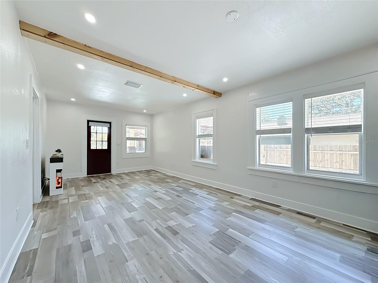 1435 PRESCOTT ST S — photo 4