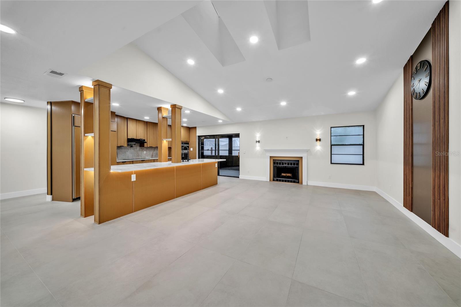 2185 LITTLE BROOK LN — photo 4