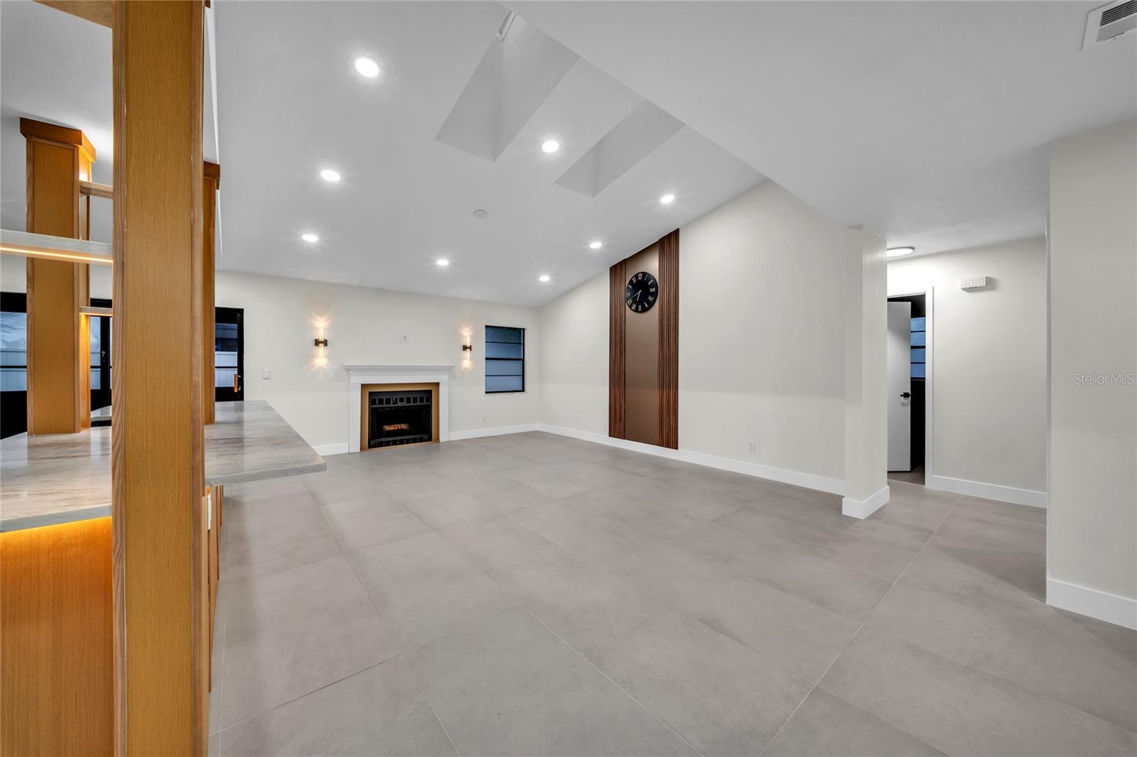 2185 LITTLE BROOK LN — photo 7