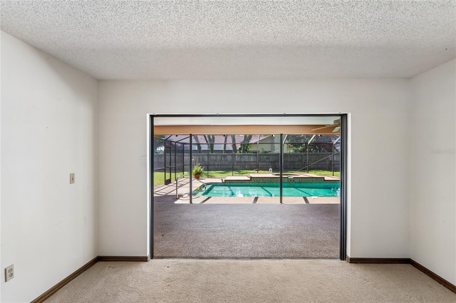 2715 LAUREL OAK DR — photo 10