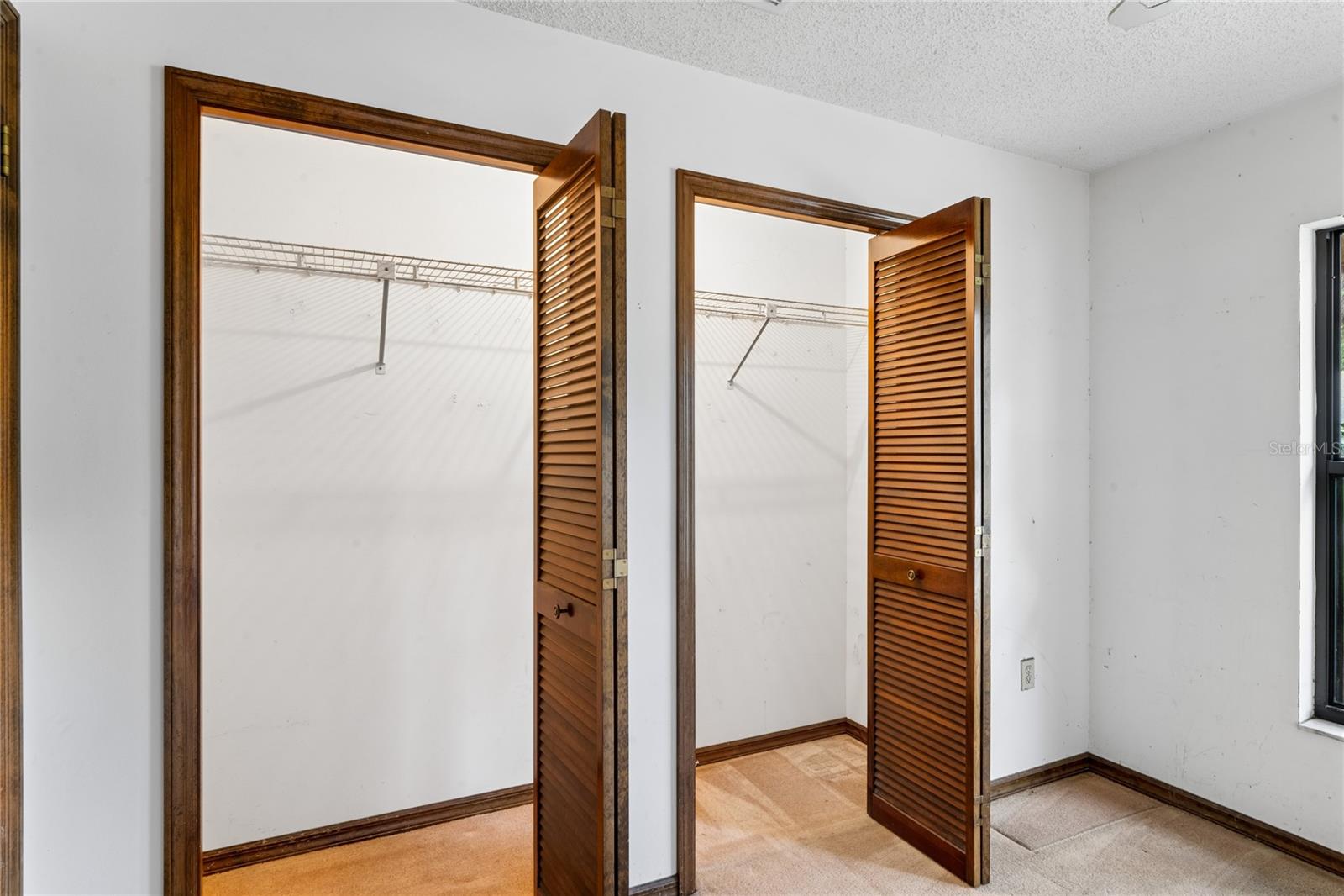 2715 LAUREL OAK DR — photo 37