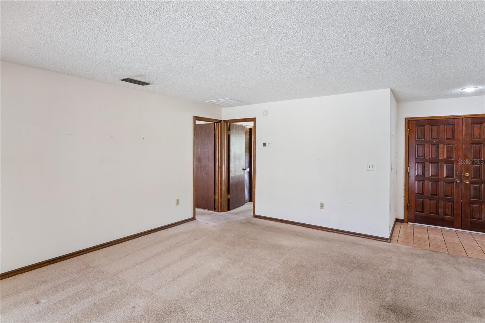 2715 LAUREL OAK DR — photo 9