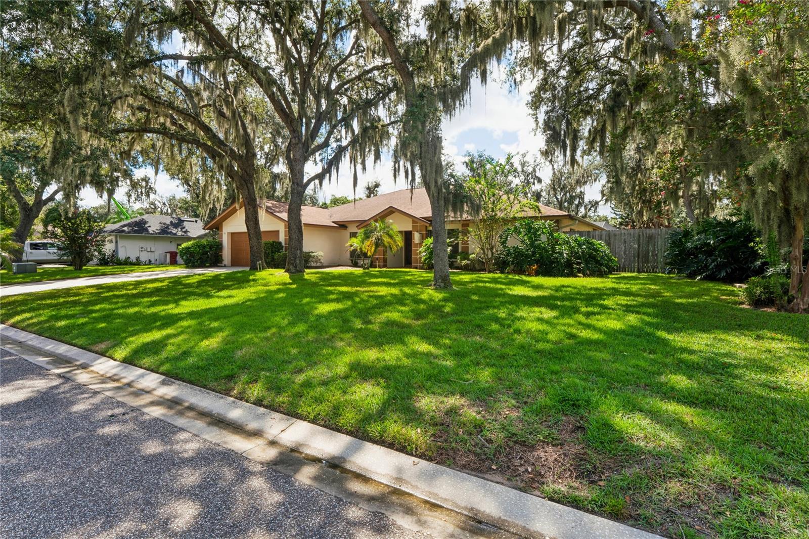 2715 LAUREL OAK DR — photo 64