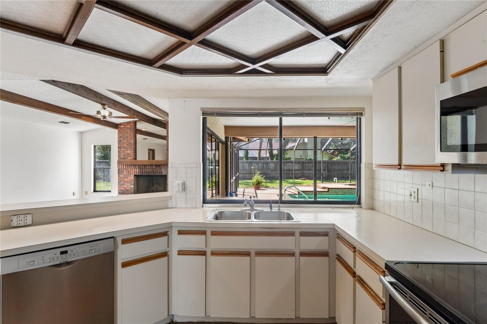 2715 LAUREL OAK DR — photo 14