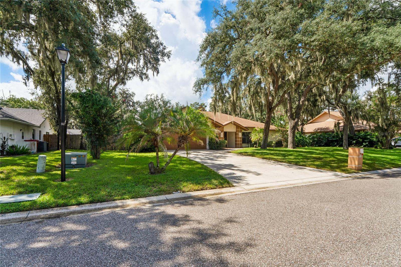 2715 LAUREL OAK DR — photo 60
