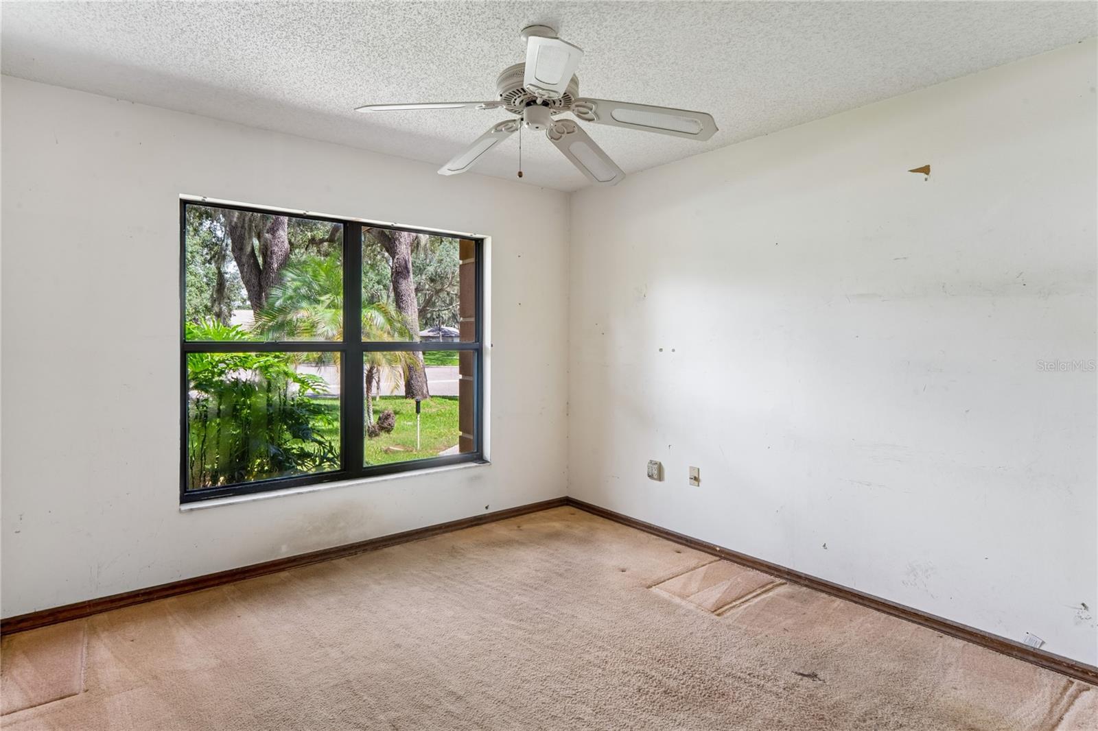 2715 LAUREL OAK DR — photo 36