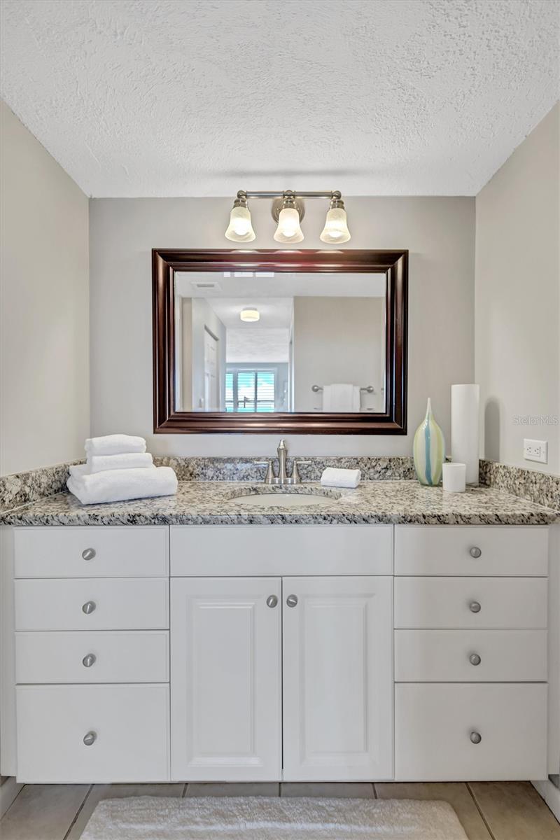 6480 MIDNIGHT PASS RD #612 — photo 34