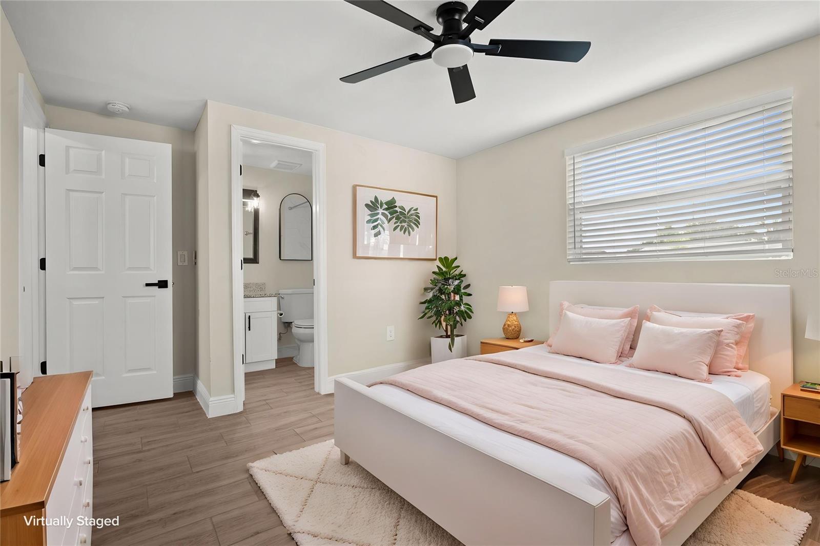 4841 ZODIAC AVE — photo 13