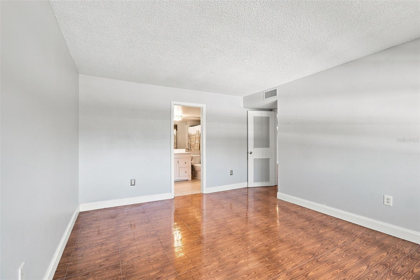 7700 SUN ISLAND DR S #202 — photo 27