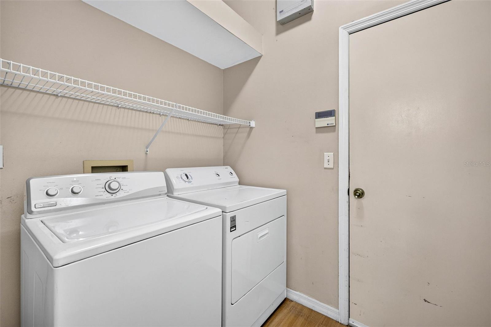 3318 SILVERPOND DR — photo 32
